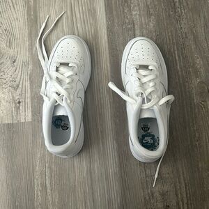 Boys Air Force 1 sneaker